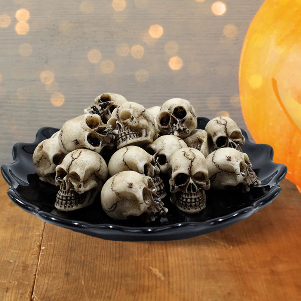 20Pcs Gothic Skull Sculptures – Halloween Skeleton Ornaments for Home, Garden & Party Décor