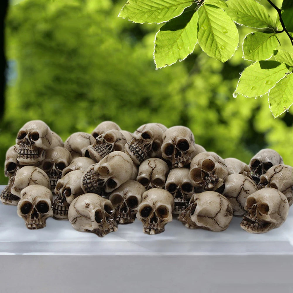 20Pcs Gothic Skull Sculptures – Halloween Skeleton Ornaments for Home, Garden & Party Décor